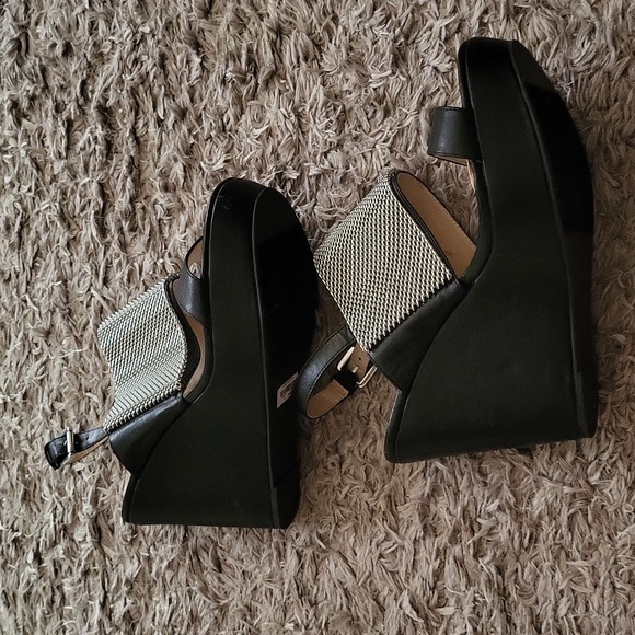 Torrid Wedge Sandals - Picture 7 of 16